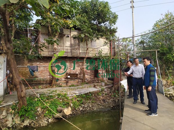 大良黨工委書記、順(shùn)控環保(bǎo)水務總經理一行視察黑臭水體治理工作(圖2) 大良黨工(gōng)委書(shū)記、順控環保水務總經理一行視察黑臭水(shuǐ)體治理工作(zuò)(圖2)