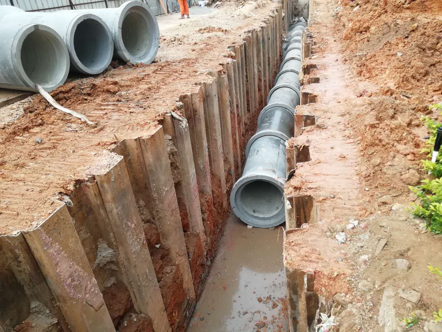 佛山某道路截汙工程(圖1) 佛山某道(dào)路截汙工程(圖1)